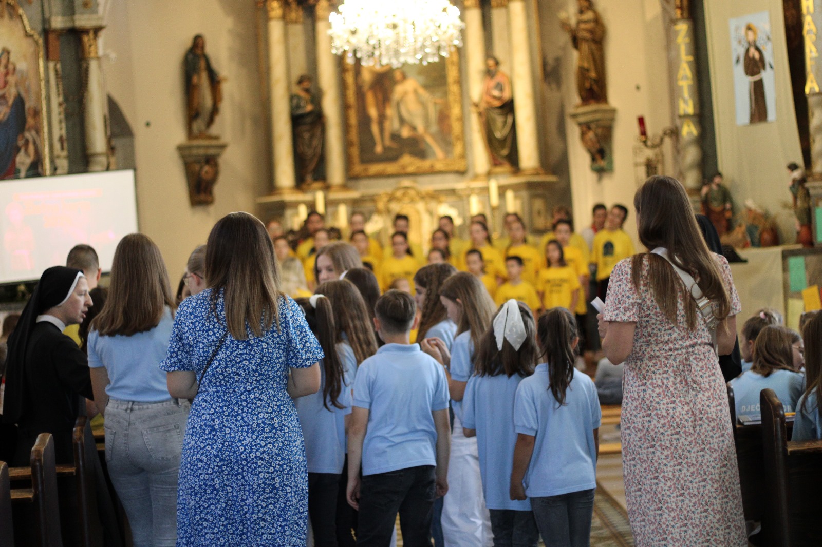 Festival dječjih crkvenih zborova Zlatna harfa danas u Vođincima!